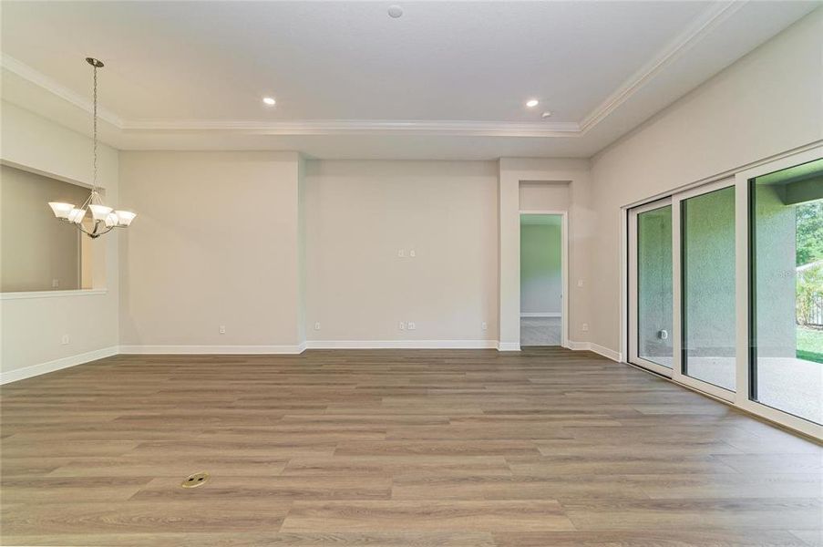 Spacious, unfurnished interior of a new home in Crestwood Estates, Valrico (Image 29).
