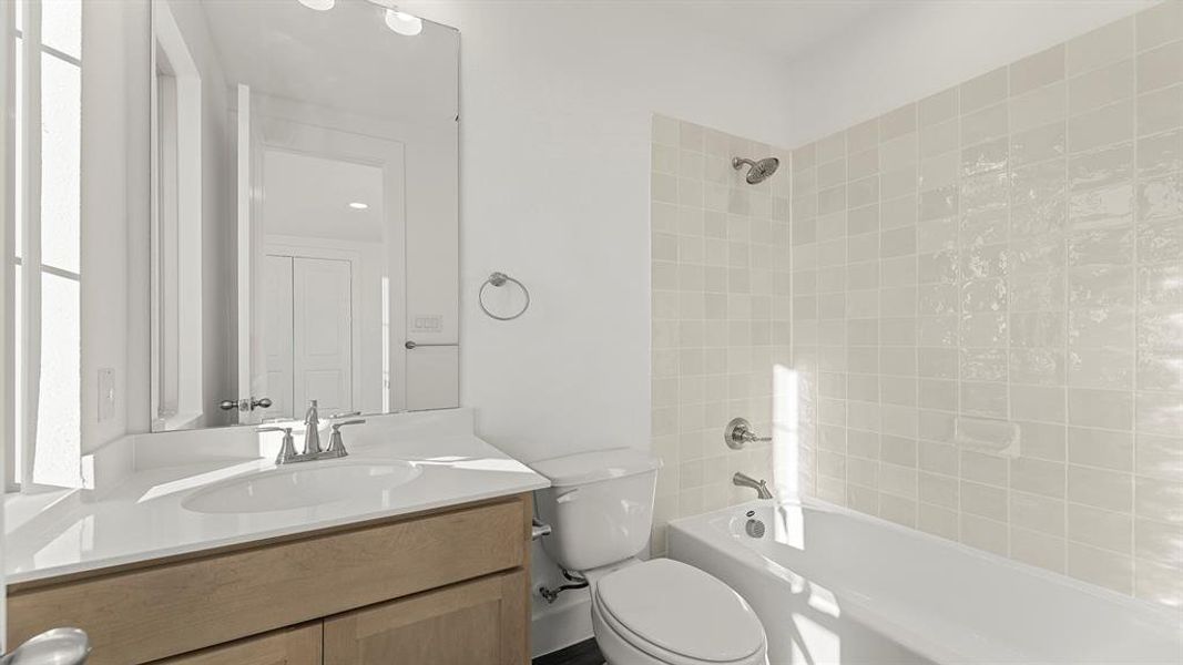 04. 1436 Waterford - 2ND Bath