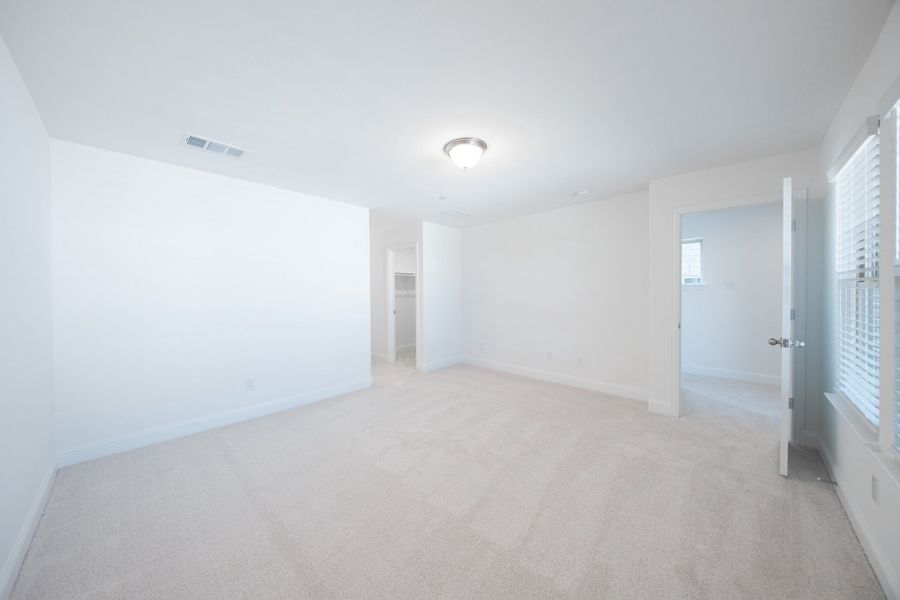 Spacious, unfurnished interior of a new home in Bayside, Rowlett (Image 20). Spacious, unfurnished interior of a new home in Bayside, Rowlett (Image 20).