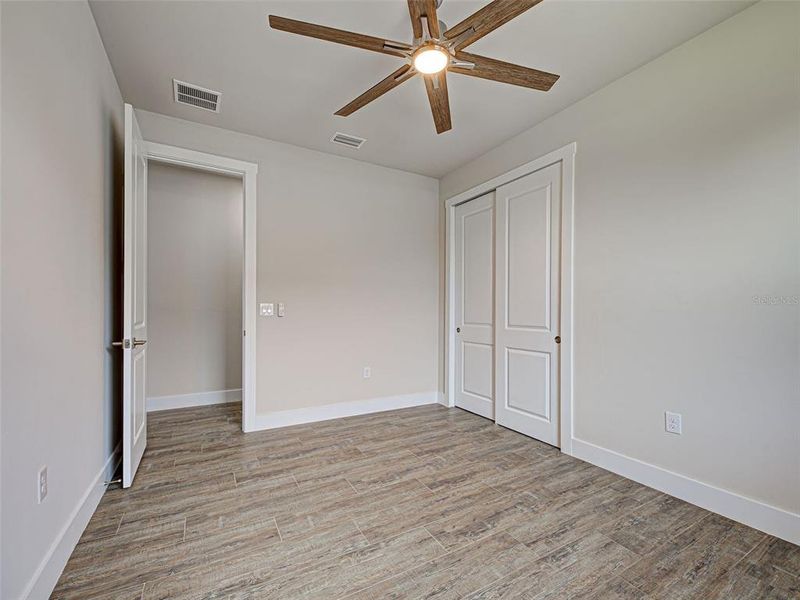 Spacious, unfurnished interior of a new home in , Port Charlotte (Image 47).