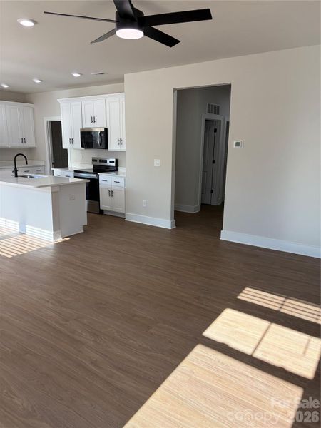 Spacious, unfurnished interior of a new home in , Lenoir (Image 12).
