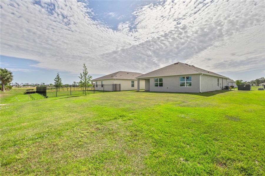 Exterior details and patio area of a home in , North Port (Image 3).