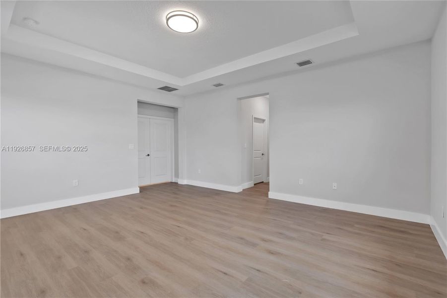 Spacious, unfurnished interior of a new home in , Miramar (Image 41).