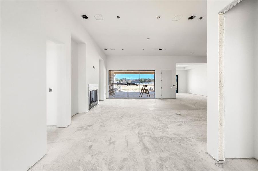 Spacious, unfurnished interior of a new home in , Woodway (Image 8).