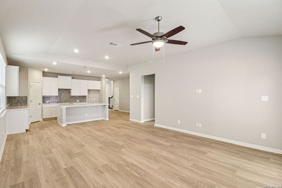 Spacious, unfurnished interior of a new home in Sagebrooke - Premier Series, San Antonio (Image 33).