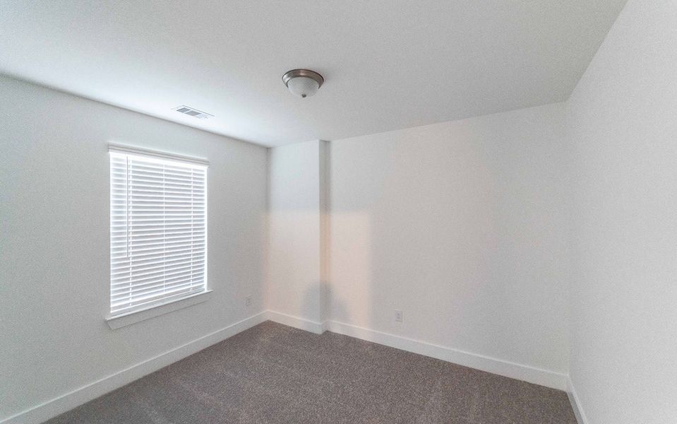 Spacious, unfurnished interior of a new home in River Ranch Meadows, Dayton (Image 18).
