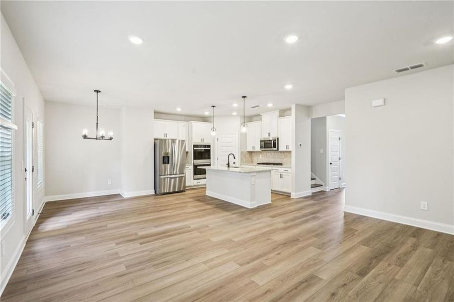Spacious, unfurnished interior of a new home in Martin Springs - Estate Series, Lawrenceville (Image 24).