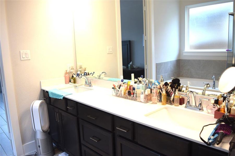 Furnished interior view inside a new home in , Hickory Creek (Image 33).