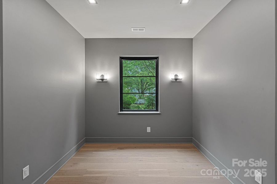 Spacious, unfurnished interior of a new home in , Charlotte (Image 18).