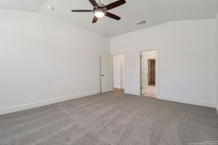Spacious, unfurnished interior of a new home in Sagebrooke - Classic Series, San Antonio (Image 33). Spacious, unfurnished interior of a new home in Sagebrooke - Classic Series, San Antonio (Image 33).