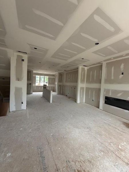Spacious, unfurnished interior of a new home in East Park Village, Kennesaw (Image 23).