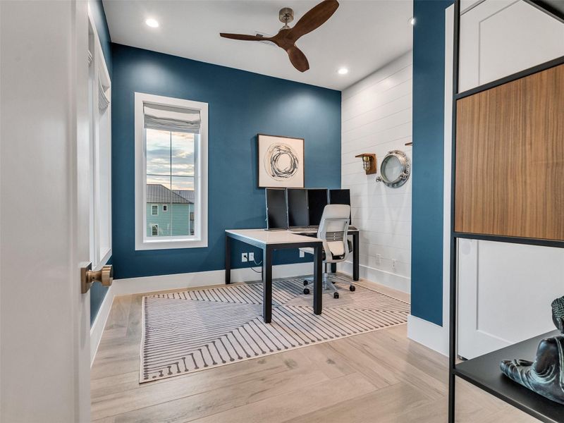 When work feels this peaceful, productivity comes naturally. This thoughtfully designed home office offers a quiet corner to focus, illuminated by natural light and framed by a window with a calming view. Whether you’re finishing a project, dreaming up new ideas, or watching the sunset between calls, this space reminds you that working from home can feel just as inspiring as living by the sea. When work feels this peaceful, productivity comes naturally. This thoughtfully designed home office offers a quiet corner to focus, illuminated by natural light and framed by a window with a calming view. Whether you’re finishing a project, dreaming up new ideas, or watching the sunset between calls, this space reminds you that working from home can feel just as inspiring as living by the sea.