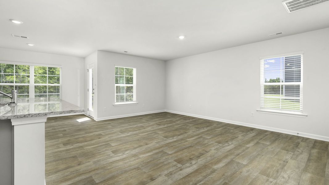 Spacious, unfurnished interior of a new home in Evergreen Landing, Lexington (Image 10). Spacious, unfurnished interior of a new home in Evergreen Landing, Lexington (Image 10).