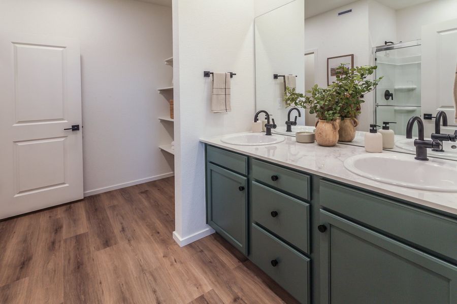Furnished interior view inside a new home in Bloom, Fort Collins (Image 31).