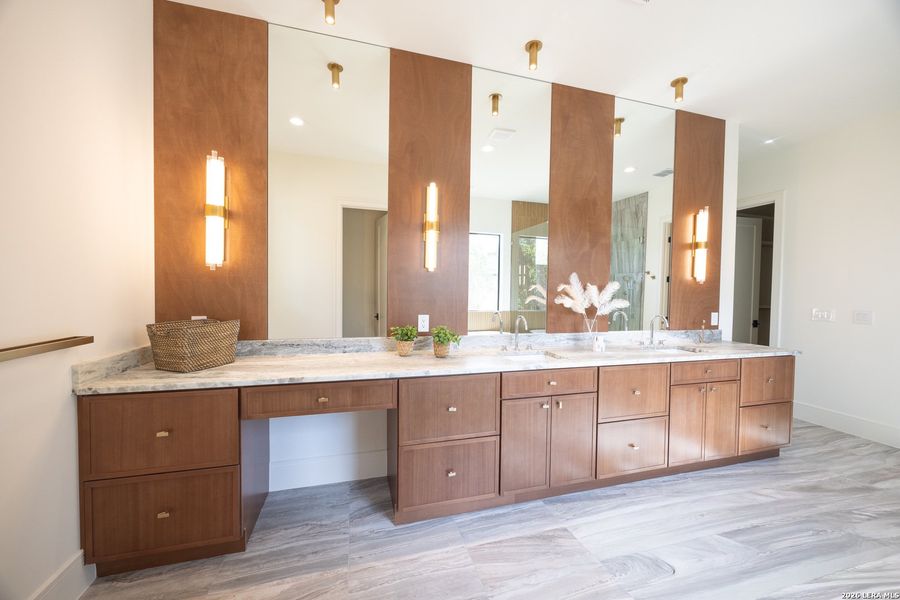 Furnished interior view inside a new home in , Boerne (Image 13).
