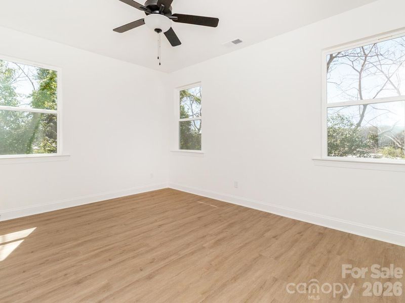 Spacious, unfurnished interior of a new home in , Charlotte (Image 24).