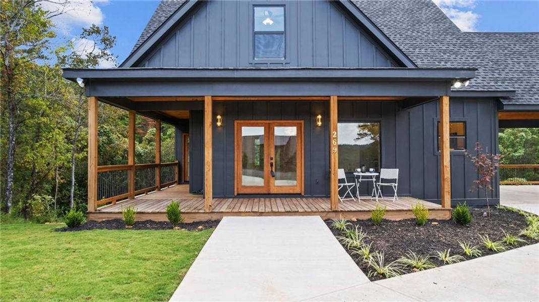 Exterior details and patio area of a home in , Ellijay (Image 4).