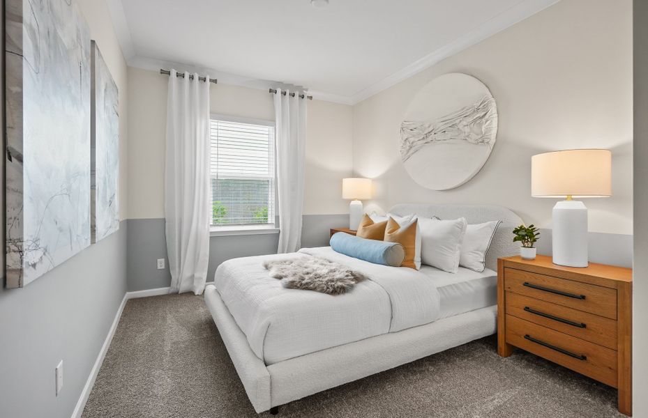 Representative furnished interior of a home built from the Hampton by Pulte Homes in The Retreat at Carolina Ridge, Harrisburg (Image 19).