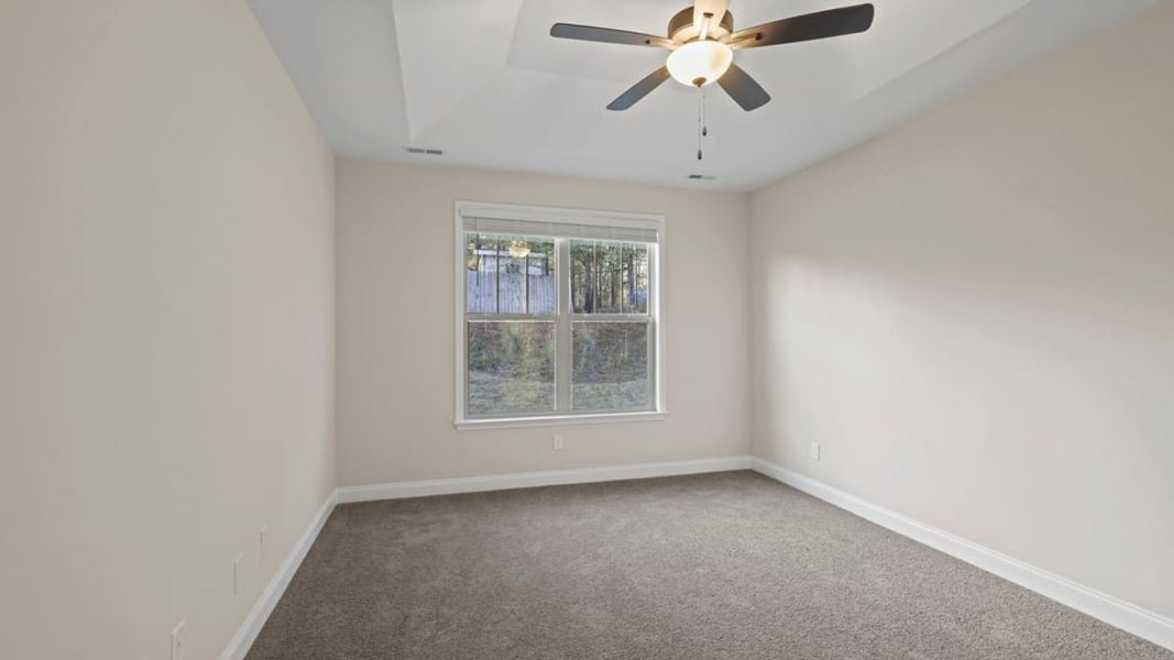 Spacious, unfurnished interior of a new home in Palmetto Valley, Anderson (Image 26).