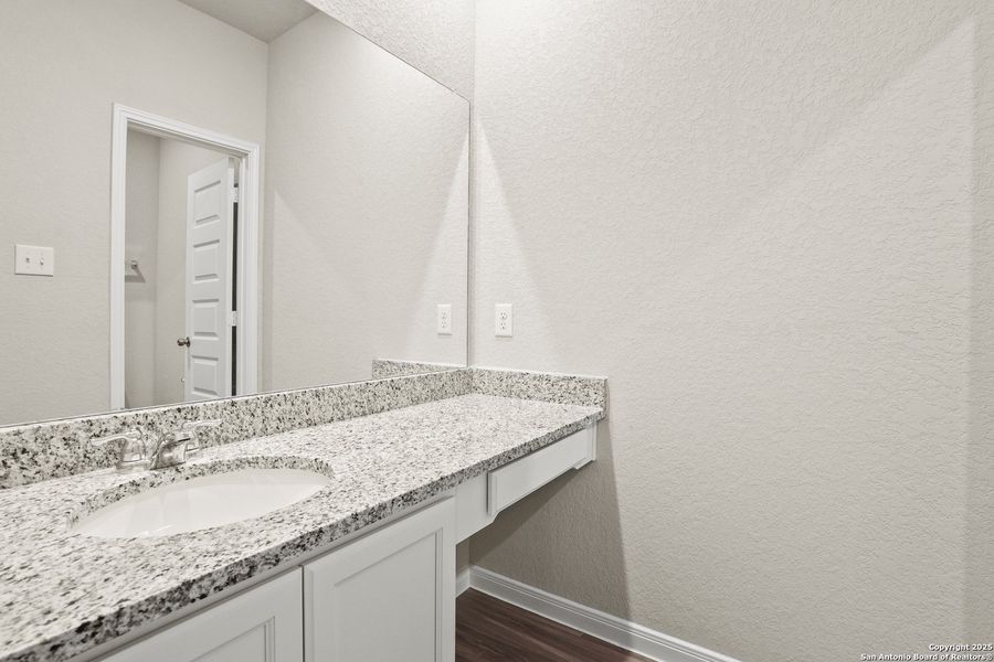 Furnished interior view inside a new home in Dauer Ranch, New Braunfels (Image 6). Furnished interior view inside a new home in Dauer Ranch, New Braunfels (Image 6).