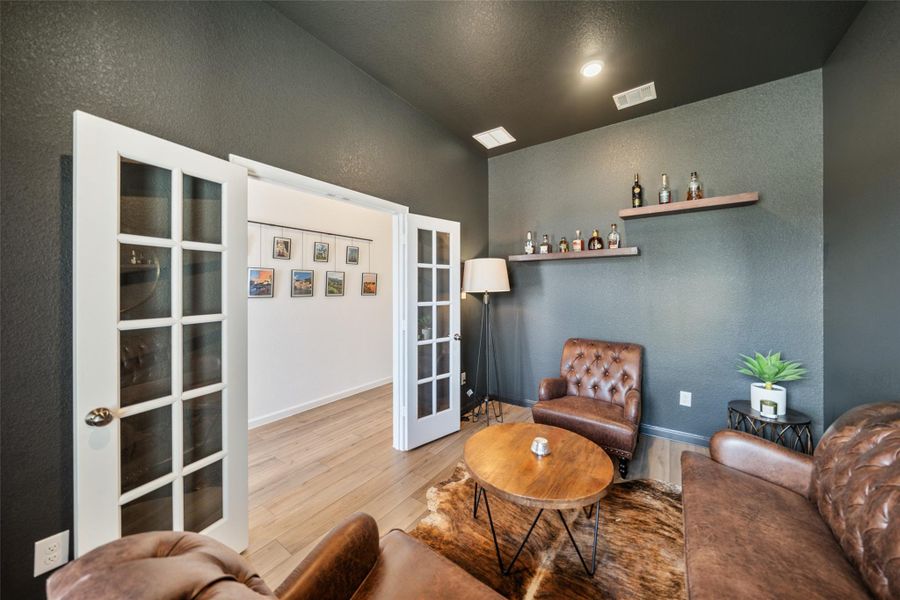 Furnished interior view inside a new home in Pomona, Manvel (Image 27).