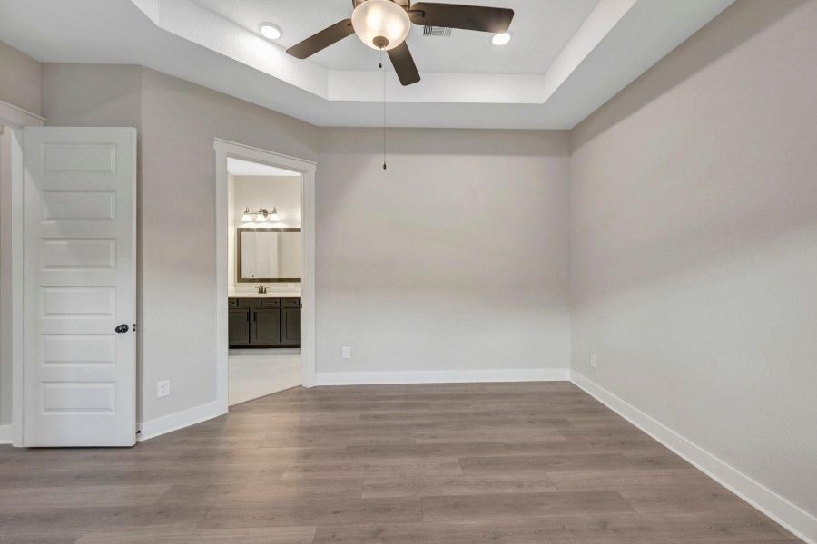 Spacious, unfurnished interior of a new home in Two Step Farm - Landmark Row Collection, Montgomery (Image 18). Spacious, unfurnished interior of a new home in Two Step Farm - Landmark Row Collection, Montgomery (Image 18).
