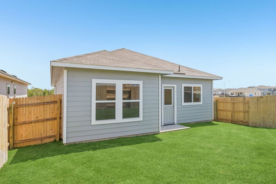 Exterior details and patio area of a home in Edgebrooke, Pflugerville (Image 18).