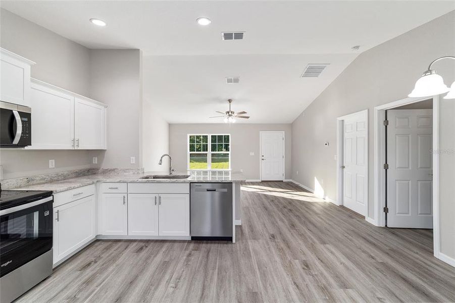 Furnished interior view inside a new home in , Ocala (Image 8).