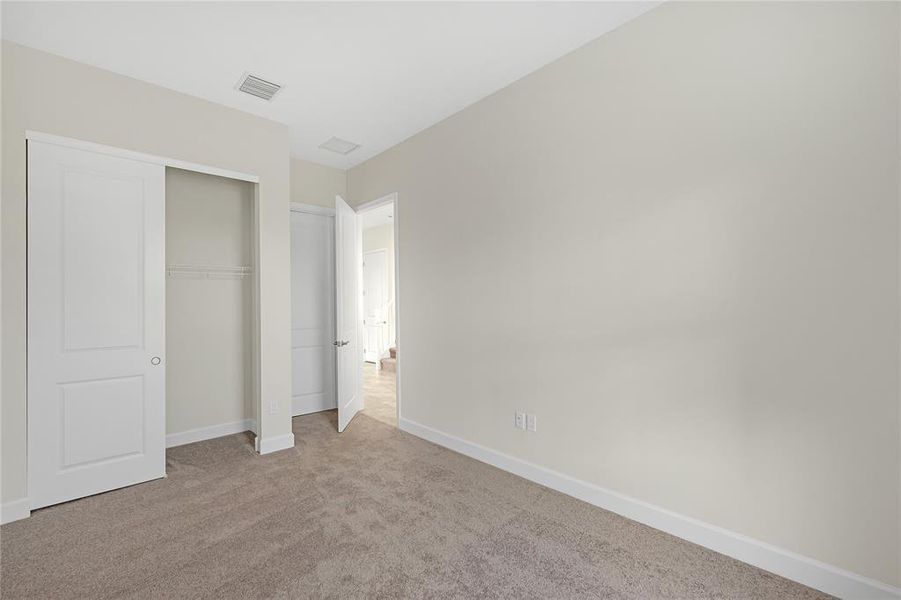 Spacious, unfurnished interior of a new home in , Loxahatchee (Image 12).