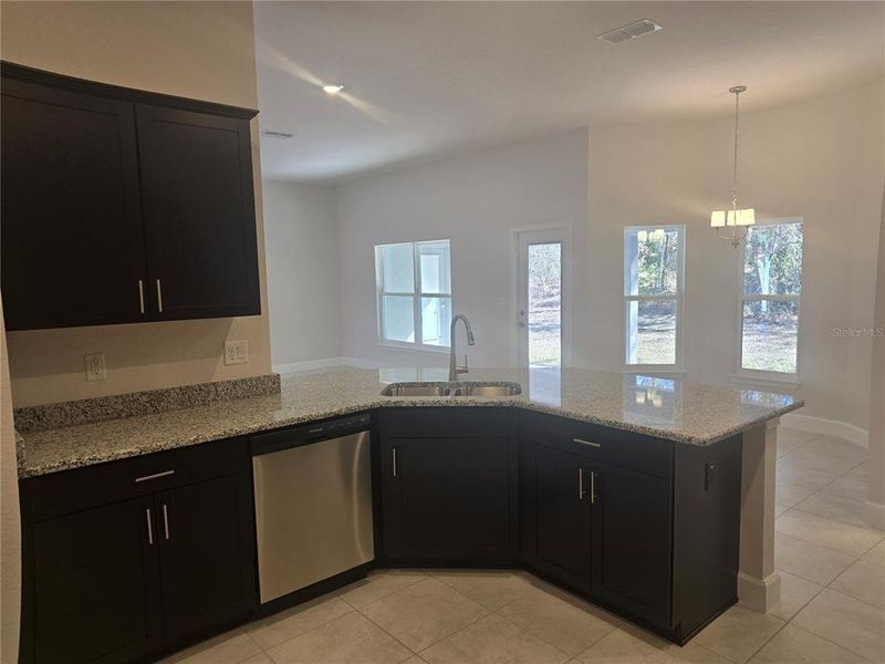Furnished interior view inside a new home in Sugarmill Woods, Homosassa (Image 6).