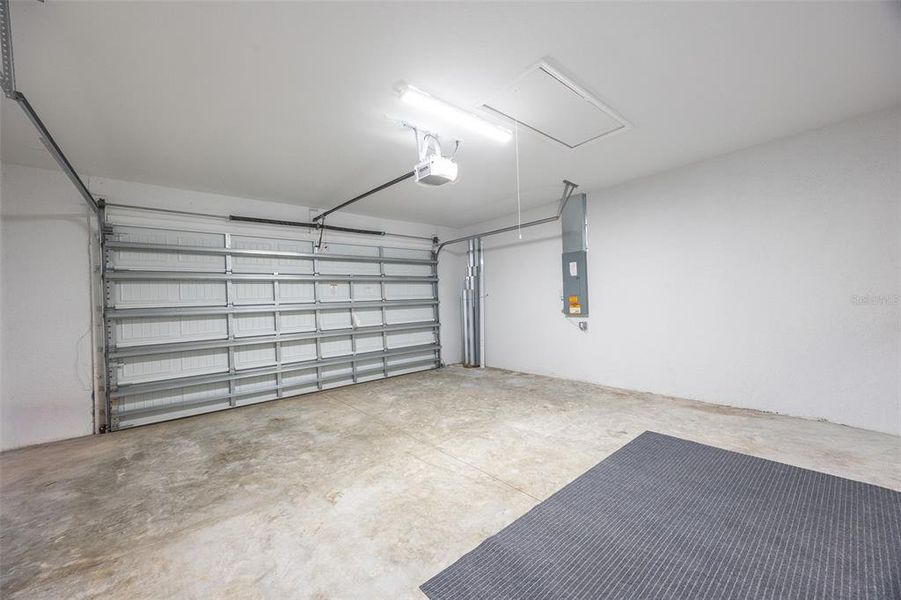 Spacious, unfurnished interior of a new home in , North Port (Image 18). Spacious, unfurnished interior of a new home in , North Port (Image 18).