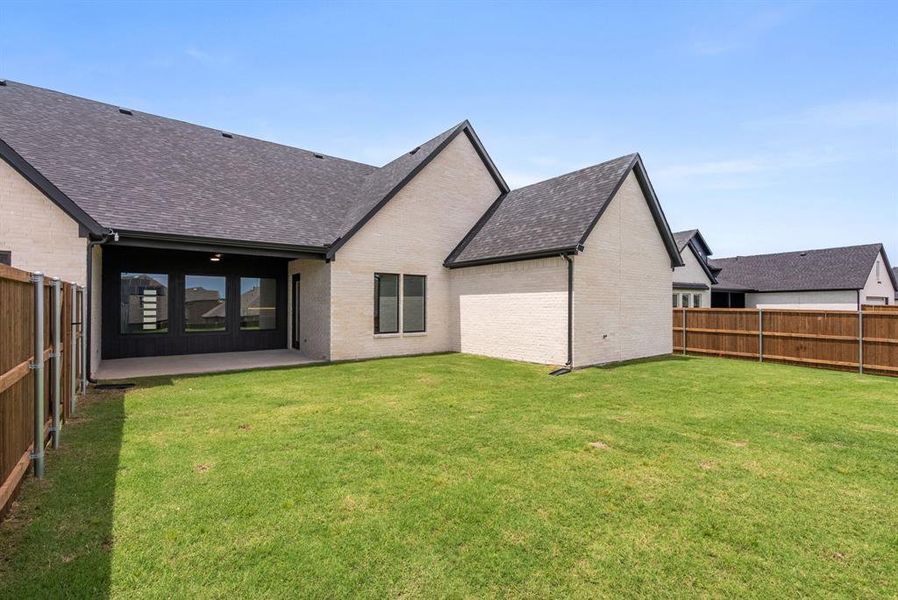 Exterior details and patio area of a home in , Forney (Image 3).