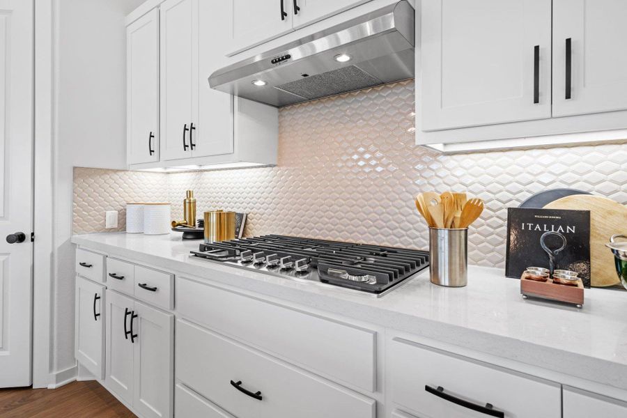 Stunning finishes in Light & Bright Kitchen Stunning finishes in Light & Bright Kitchen