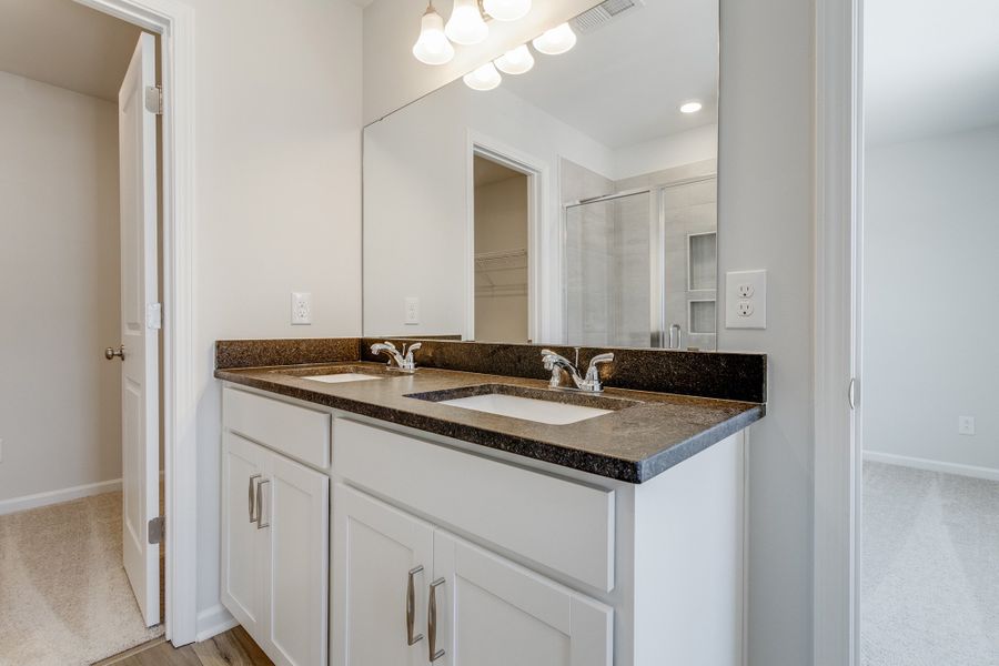 Furnished interior view inside a new home in Astoria, Columbia (Image 11).