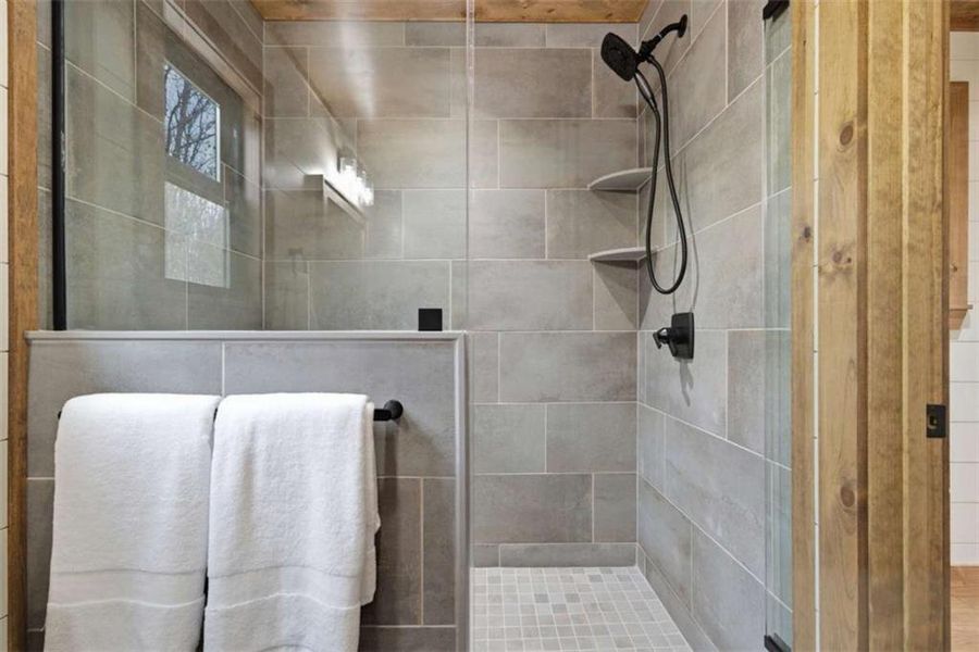 Close-up of interior finishes inside a home in , Blue Ridge (Image 21).