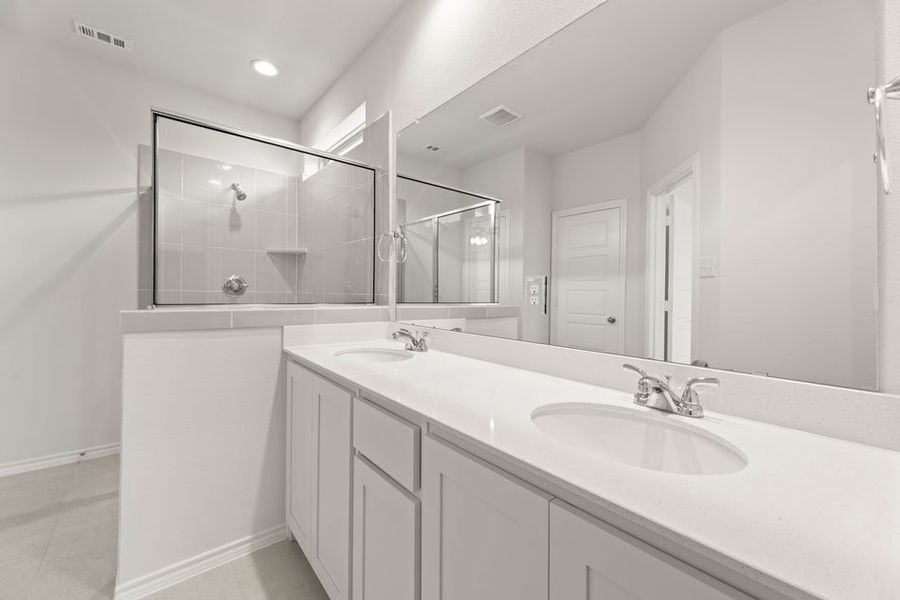 Representative exterior photo of a completed home built from the Hickory by Impression Homes in Creekside Ranch, Blue Ridge, TX (Image 17).