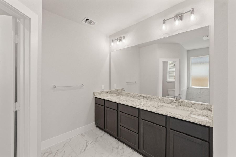 Furnished interior view inside a new home in Briarwood Crossing, Rosenberg (Image 5). Furnished interior view inside a new home in Briarwood Crossing, Rosenberg (Image 5).