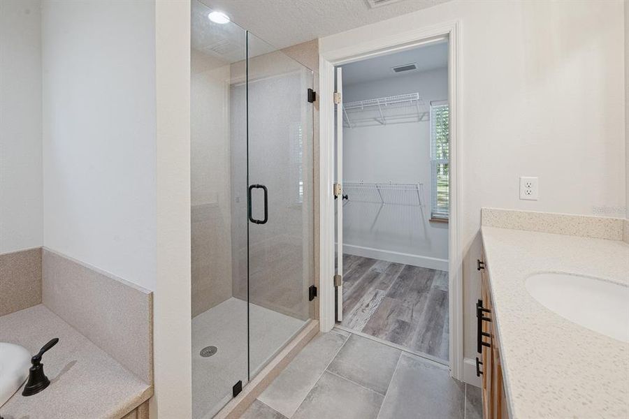 Furnished interior view inside a new home in , Bell (Image 15).