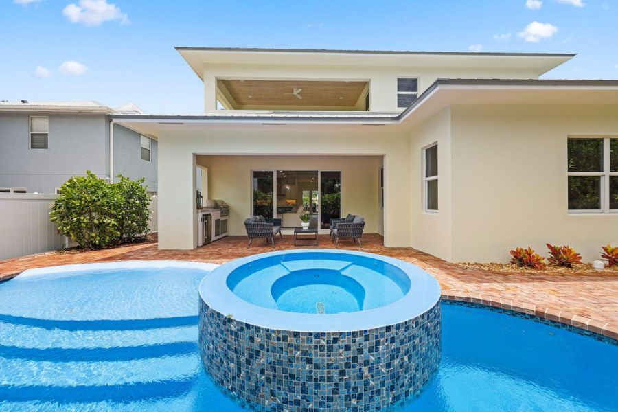 Exterior details and patio area of a home in , Jupiter (Image 31).