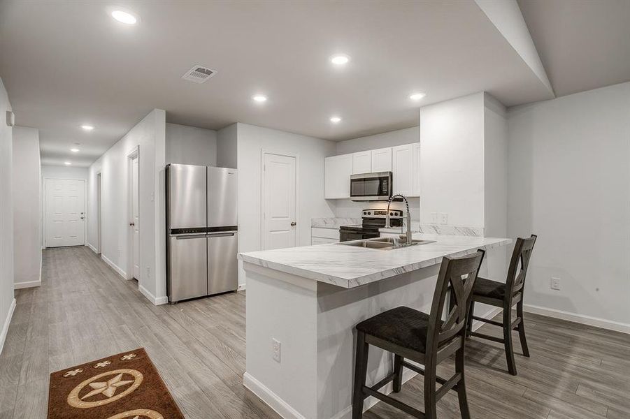 Furnished interior view inside a new home in Tolar Oaks, Tolar (Image 7).