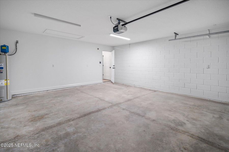 Spacious, unfurnished interior of a new home in , Palm Coast (Image 25). Spacious, unfurnished interior of a new home in , Palm Coast (Image 25).