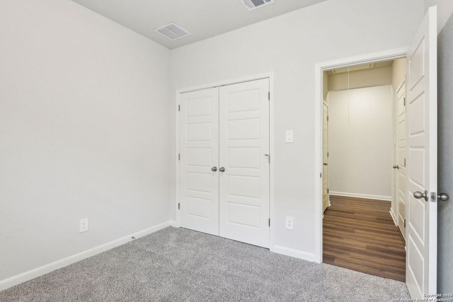 Spacious, unfurnished interior of a new home in Sagebrooke - Premier Series, San Antonio (Image 33).