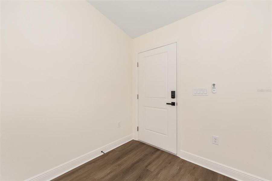 Spacious, unfurnished interior of a new home in , Dunnellon (Image 17). Spacious, unfurnished interior of a new home in , Dunnellon (Image 17).
