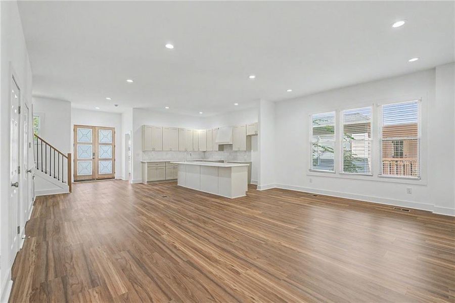 Spacious, unfurnished interior of a new home in , Atlanta (Image 44).