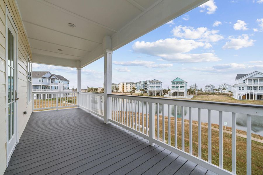 Exterior details and patio area of a home in , Galveston (Image 26).