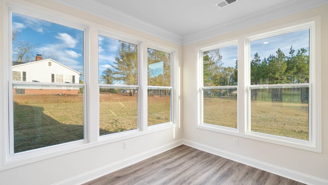 Spacious, unfurnished interior of a new home in Hemlock, Williamston (Image 20).