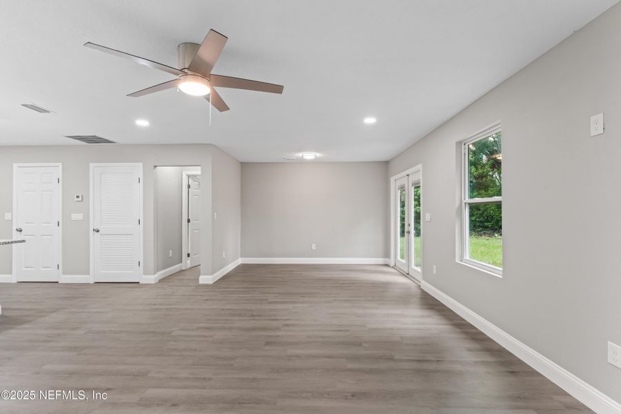 Spacious, unfurnished interior of a new home in , Jacksonville (Image 20). Spacious, unfurnished interior of a new home in , Jacksonville (Image 20).