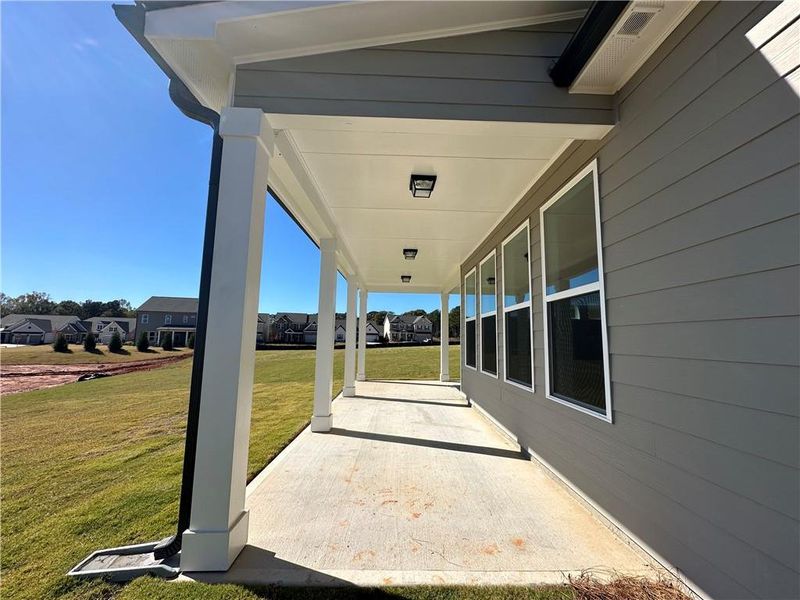 Exterior details and patio area of a home in Summerlin, Winder (Image 53).