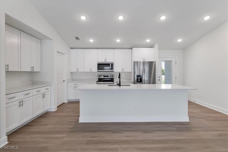 Furnished interior view inside a new home in Cape Coral, Cape Coral (Image 8).