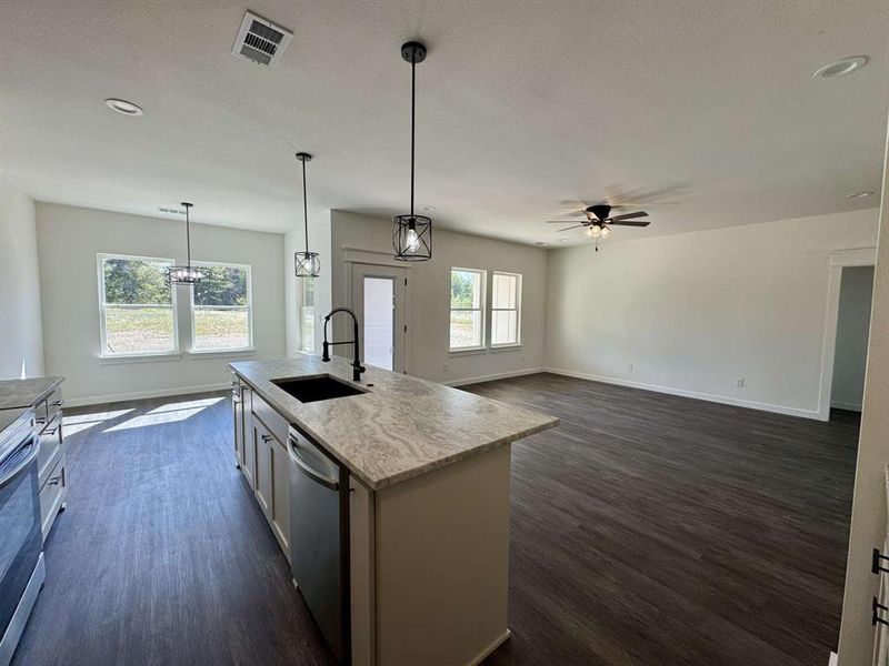 Image 14 of a home in .